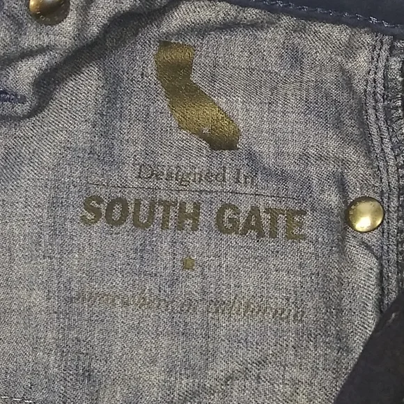 AG Adriano Goldschmied 'The Farrah' high rise skinny ankle - Picture 9 of 9